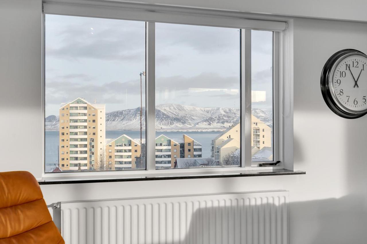 Penthouse Apt On The Shopping Street-Free Parking Reykjavík Dış mekan fotoğraf