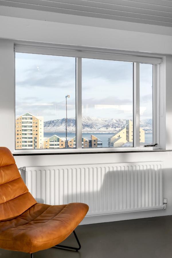 Penthouse Apt On The Shopping Street-Free Parking Reykjavík Dış mekan fotoğraf